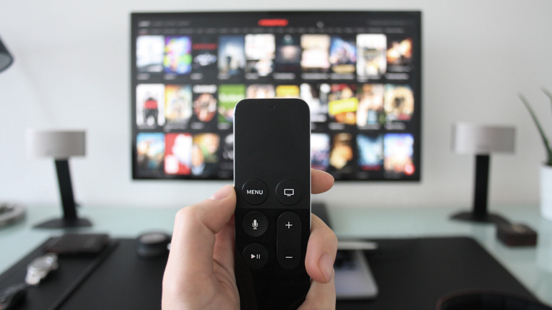 Quels critères vérifier avant d&rsquo;acheter une TV OLED en 2026 ?
